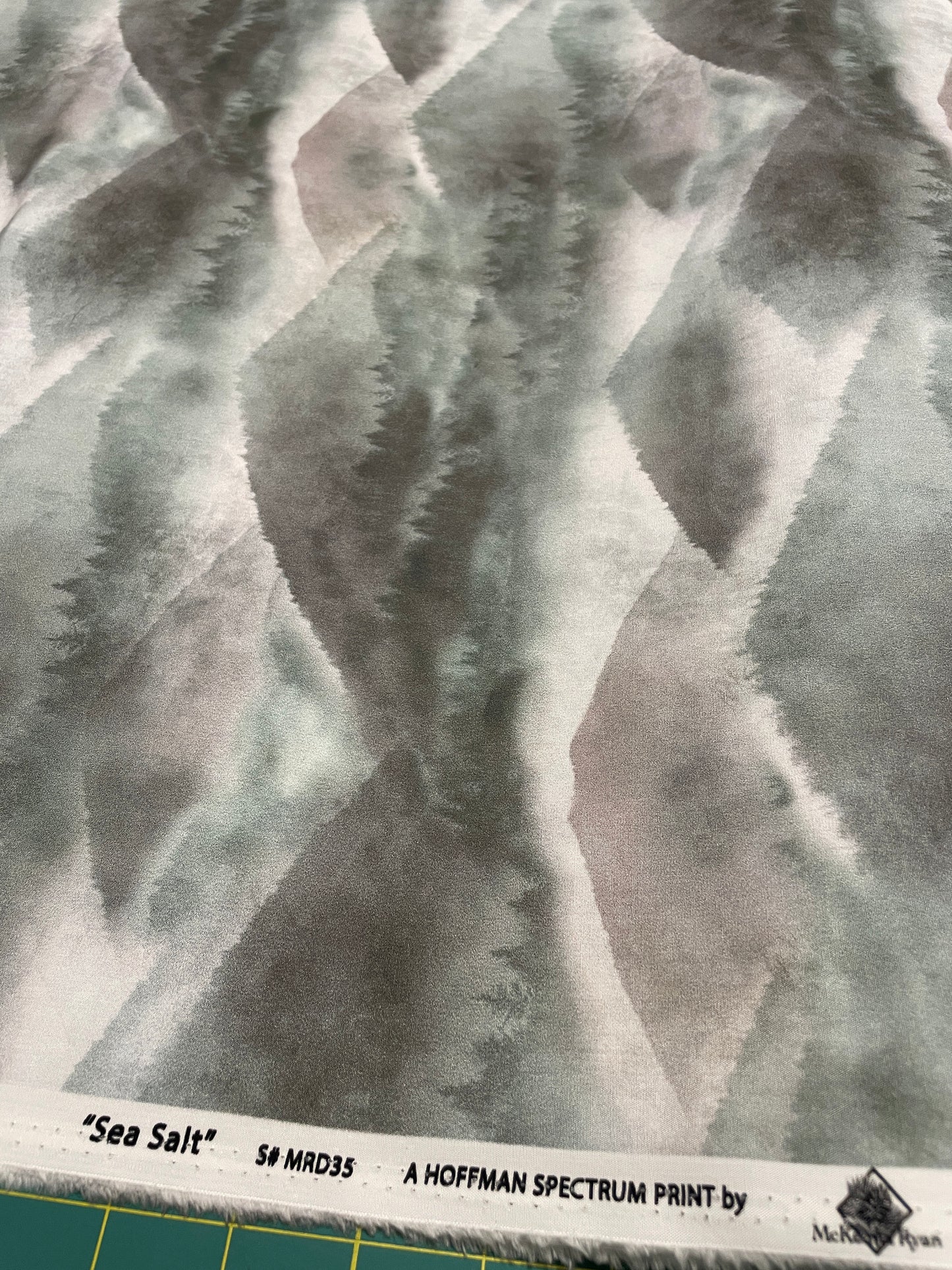 Mountain Range fabric - Sea Salt Collection - Hoffman - 100% Cotton - Misty Mountain Range Dew Drop MRD35-462 - SHIPS NEXT DAY