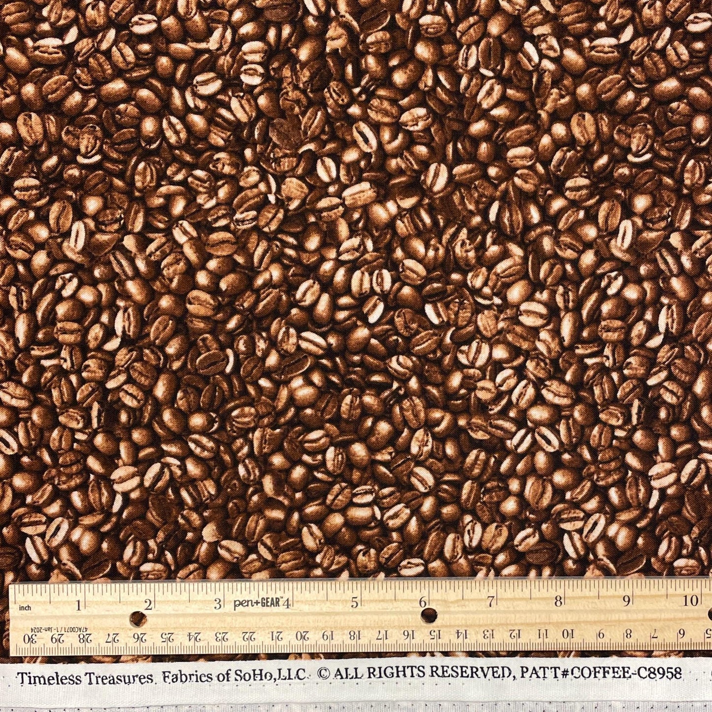 Coffee fabric - Realistic Coffee Beans - Espresso Yourself Rise and Grind