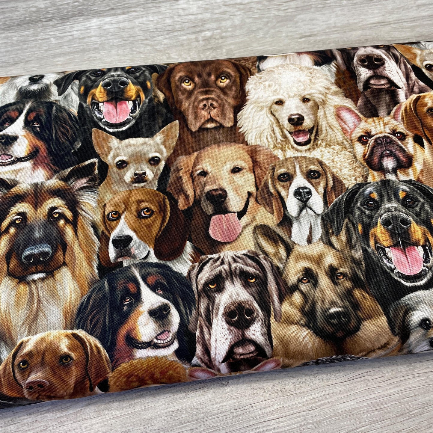 Packed Dog fabric - Michael Searle - Timeless Treasures - 100% Cotton