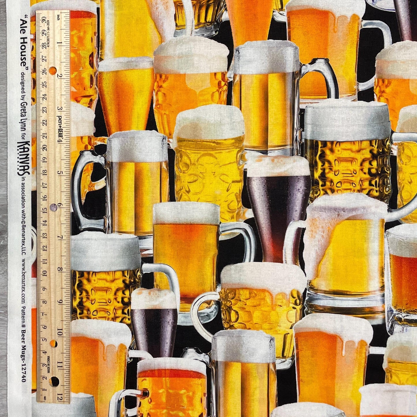 Beer Glasses Fabric - Benartex Ale House collection - 100% Cotton