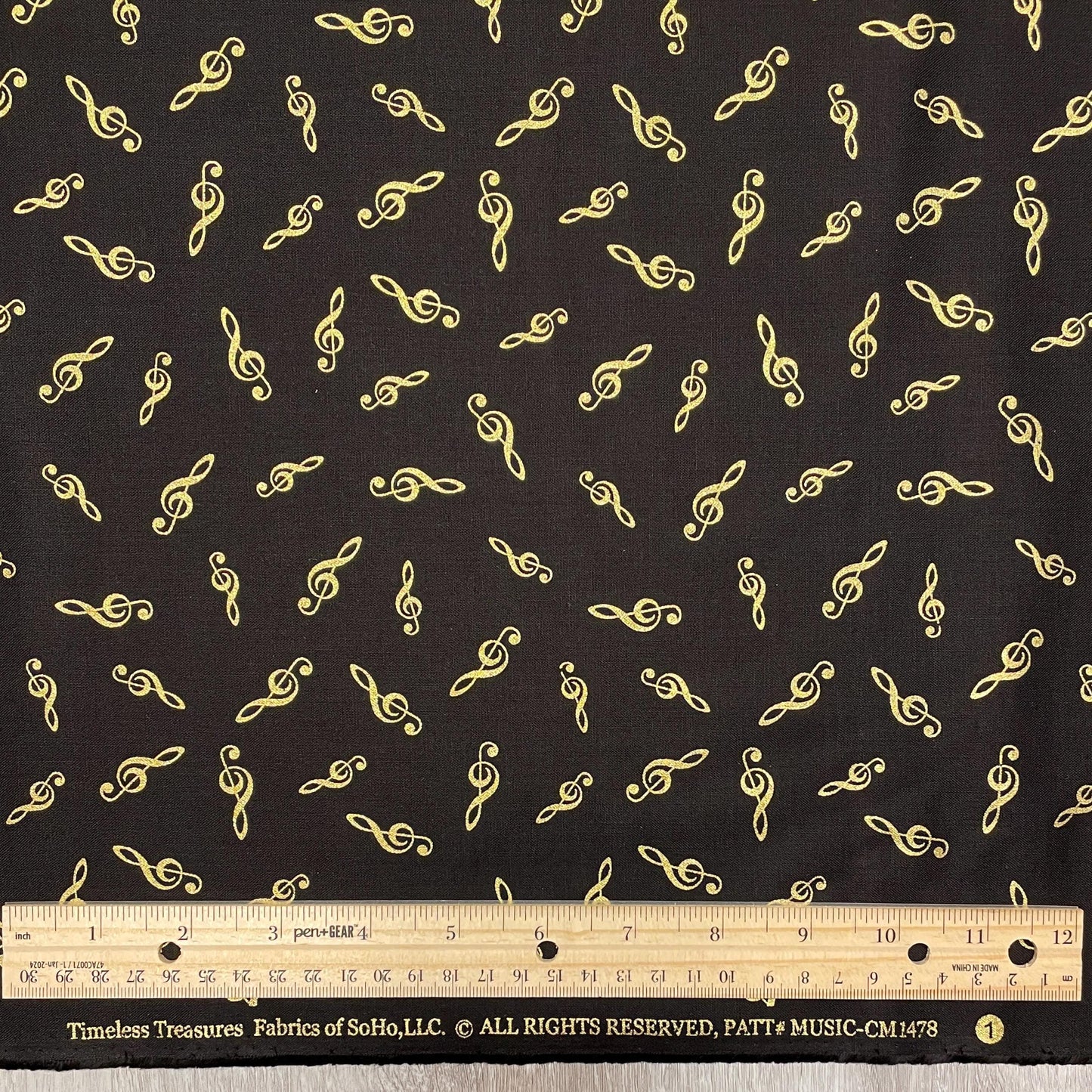 Music fabric with METALLIC accents - Tossed Metallic G-Clefts