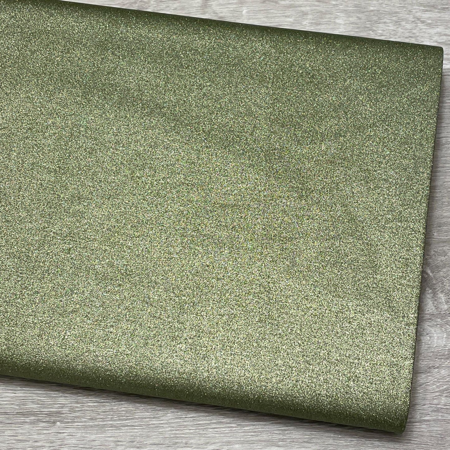 Starlight Metallics - Emerald Green - Quilting Cotton - Maywood Studio - MASM1000-G