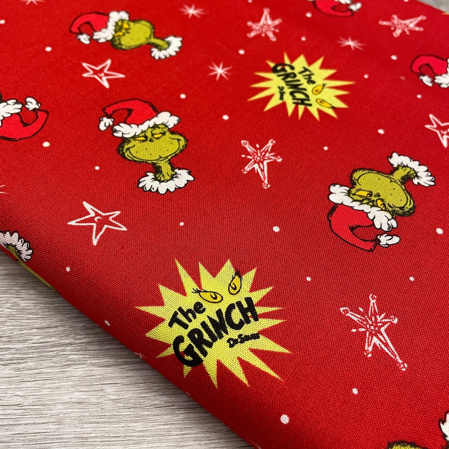 Grinch Fabric - Red Grinch Head Toss - How the Grinch Stole Christmas - 100% cotton