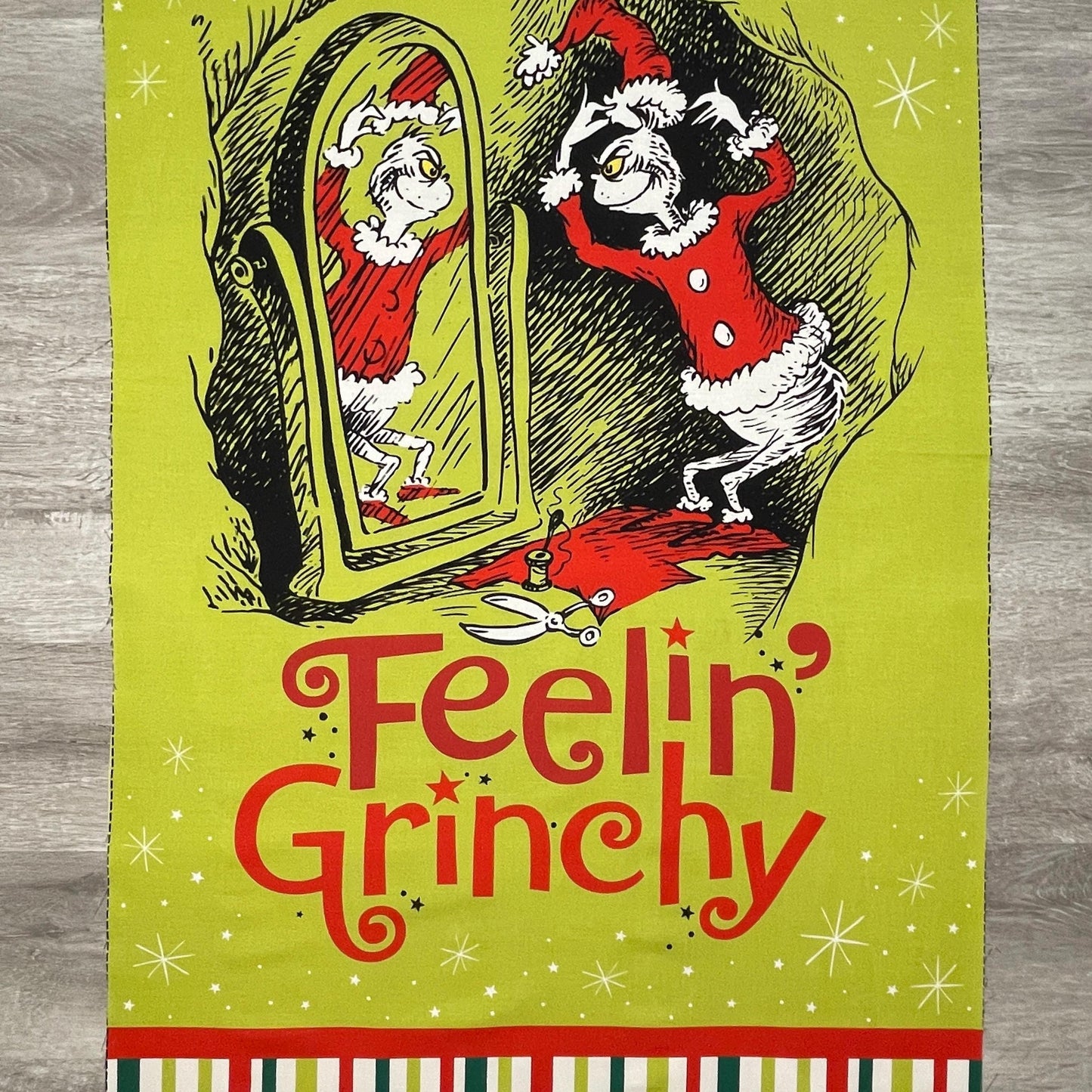 Feelin' Grinchy Panel - 24" x 44" - Robert Kaufman - How the Grinch Stole Christmas - 100% cotton fabric