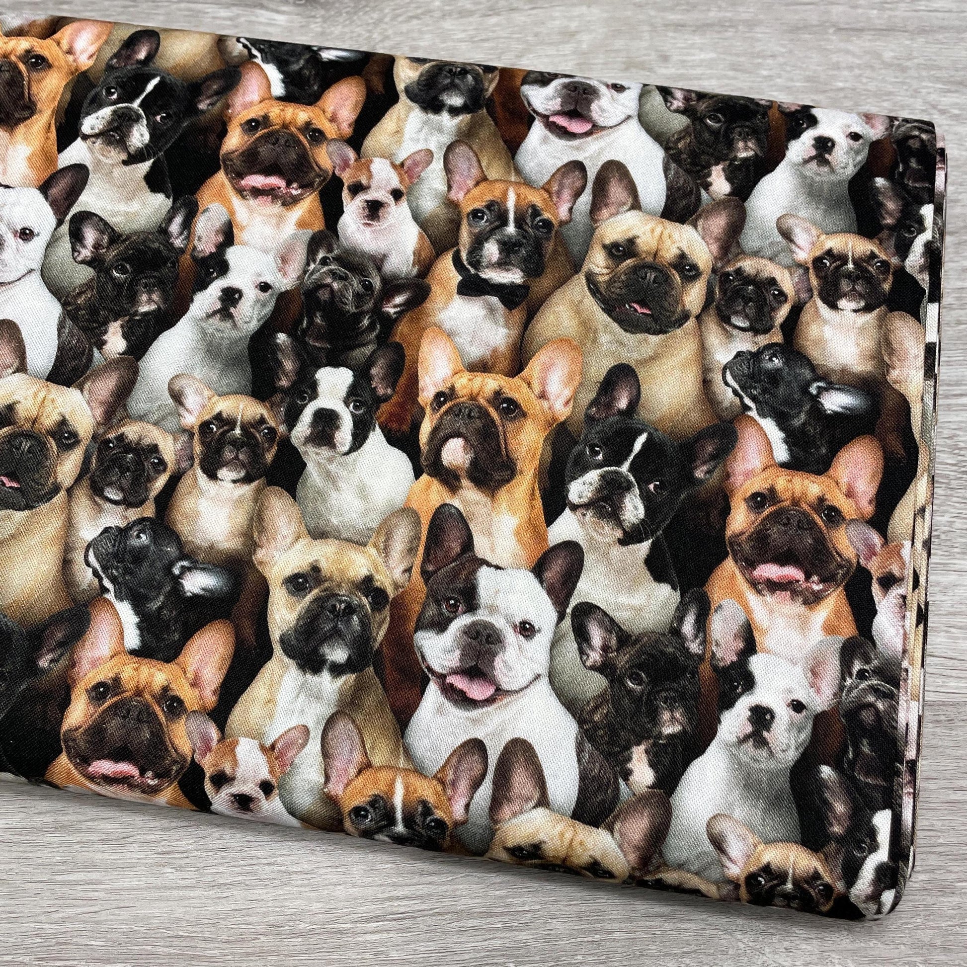 French Bulldog fabric - 687-multi - Elizabeth's Studio - 100% Cotton - Best Friend Collection - Frenchie