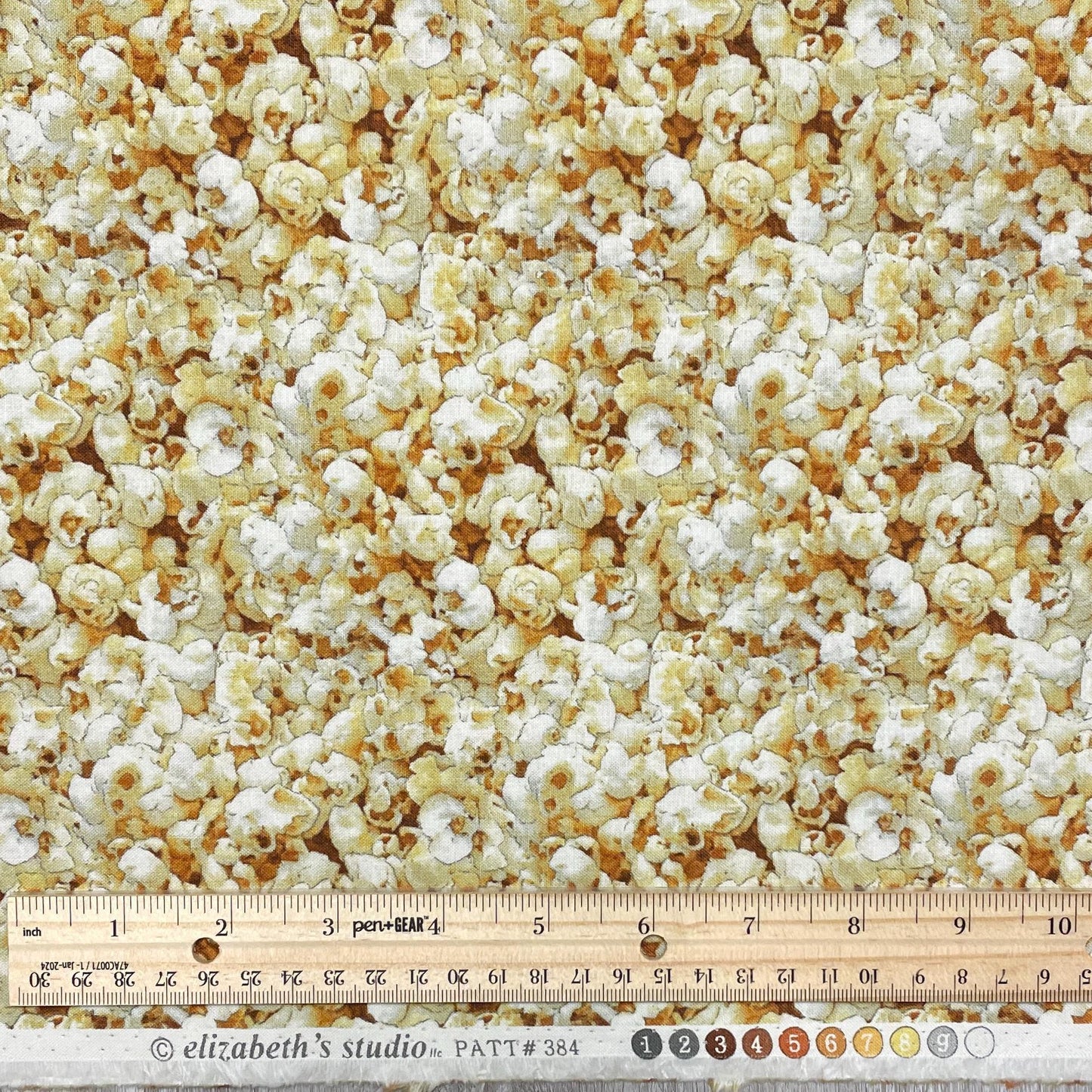 Popcorn fabric - Favorite Foods Collection by Elizabeth's Studio - 100% Cotton - Food theme popcorn print snack