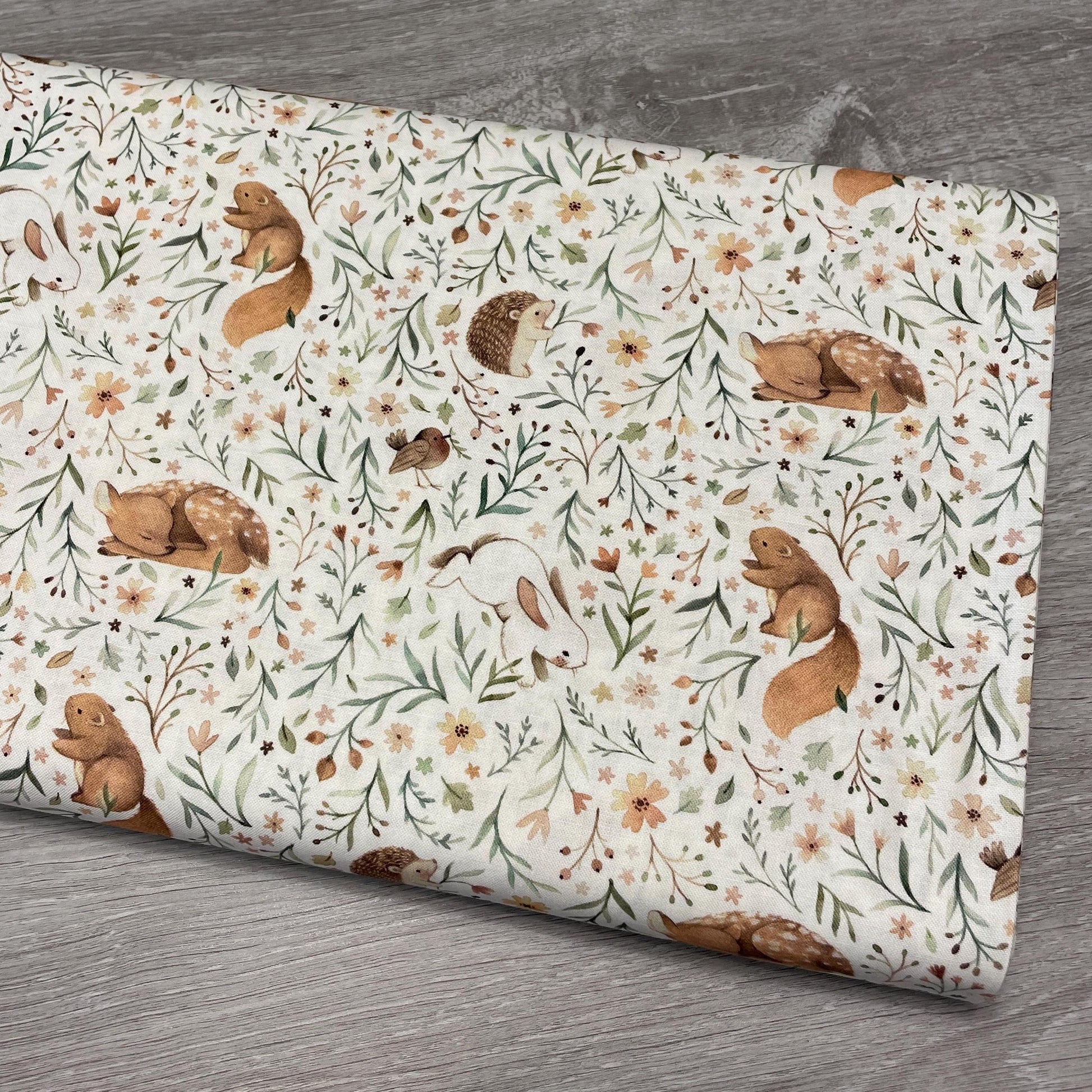 Forest Animal fabric - Dear Stella - Little Fawn & Friends - Animal Floral DNS2073 - 100% Cotton