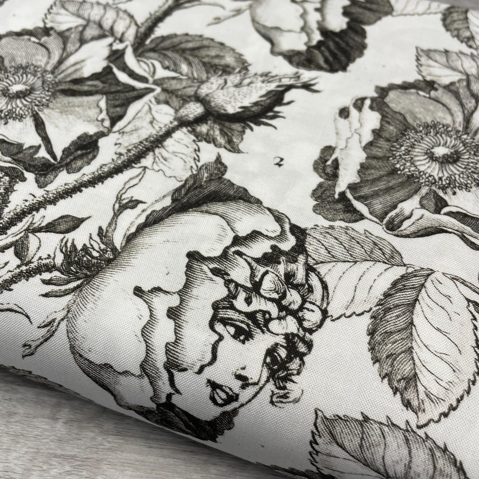 Black and white floral fabric - Queen's Living Garden