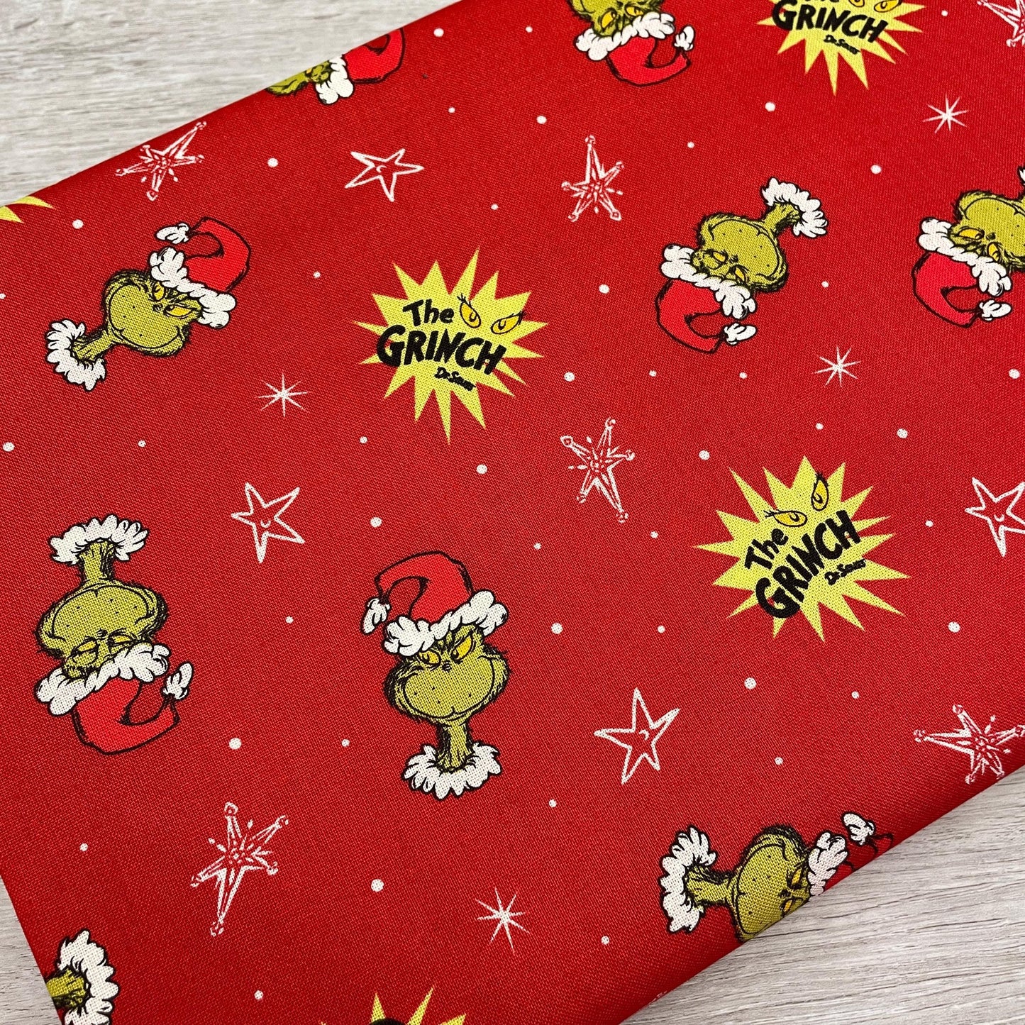 Grinch Fabric - Red Grinch Head Toss - How the Grinch Stole Christmas - 100% cotton