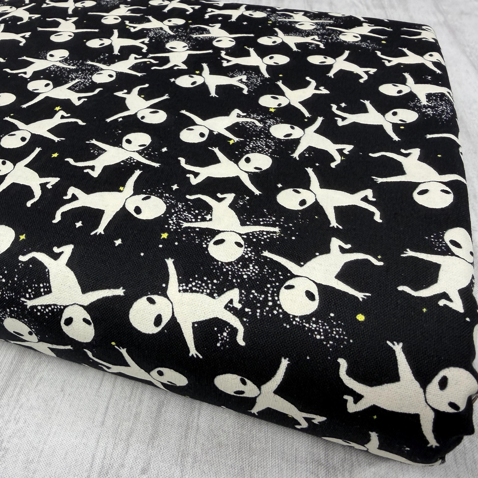 Space Alien Fabric - GLOW in the DARK - 100% Cotton - CG1164