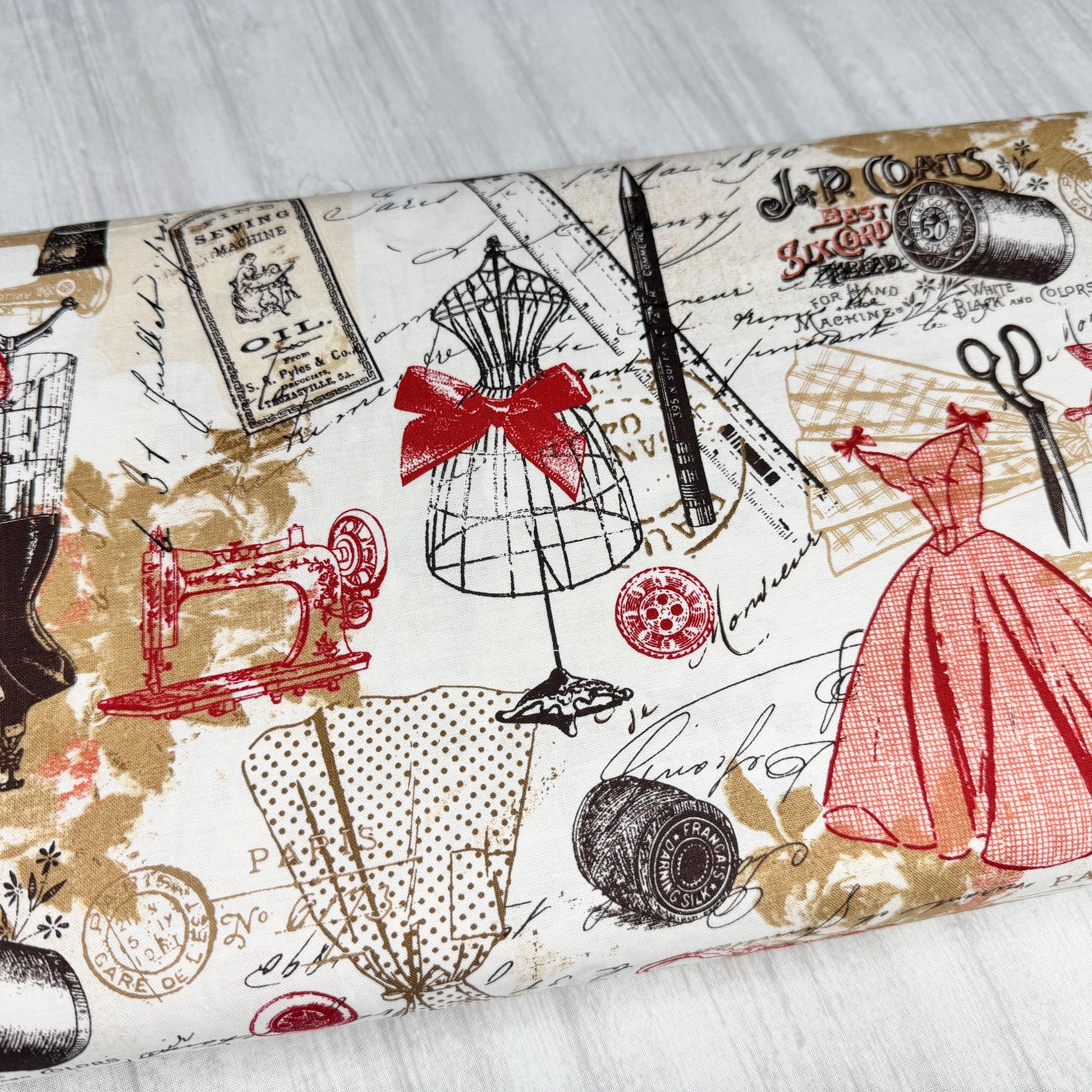Timeless Treasures Vintage Dressmaking Fabric - 100% Cotton - ERA-C2329