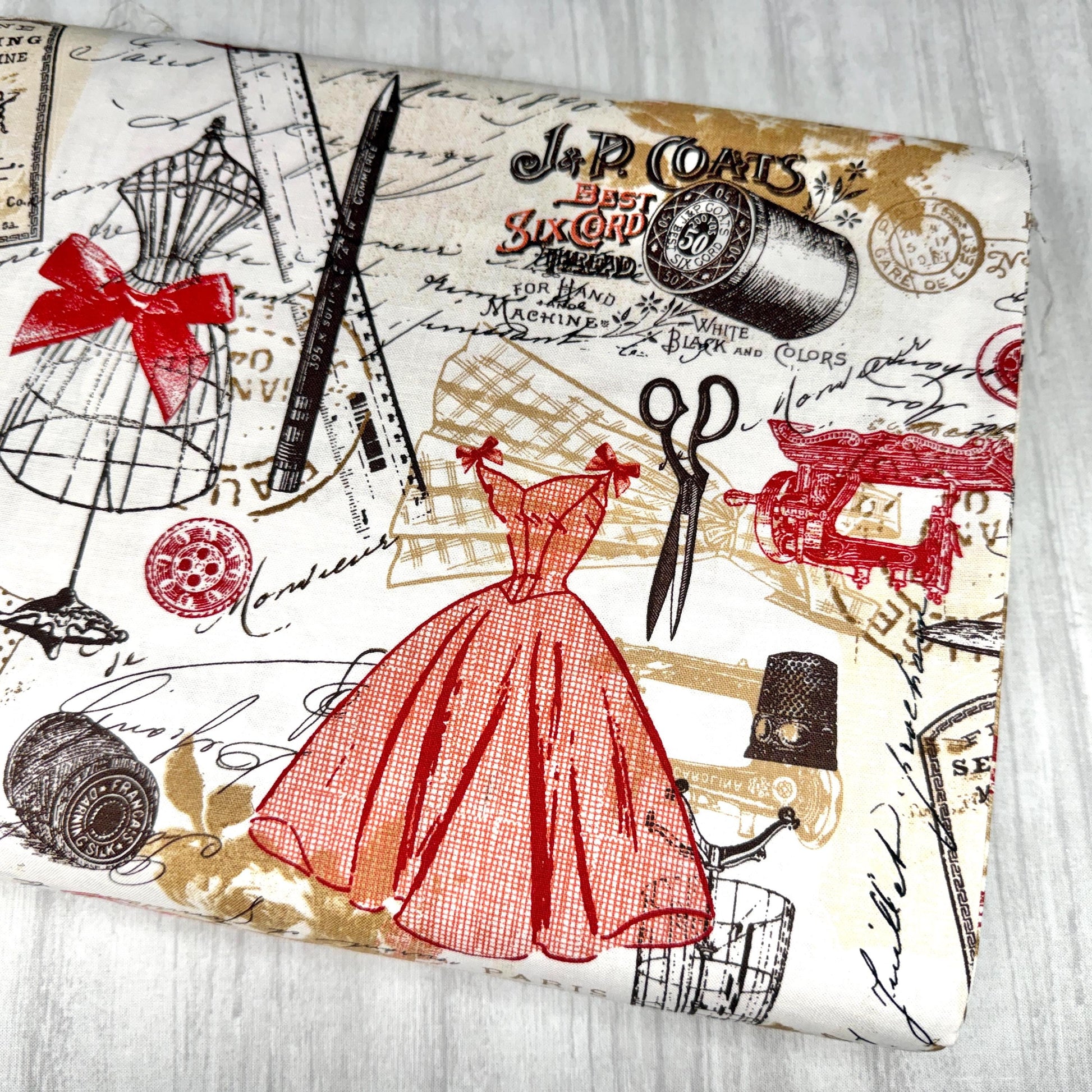 Timeless Treasures Vintage Dressmaking Fabric - 100% Cotton - ERA-C2329
