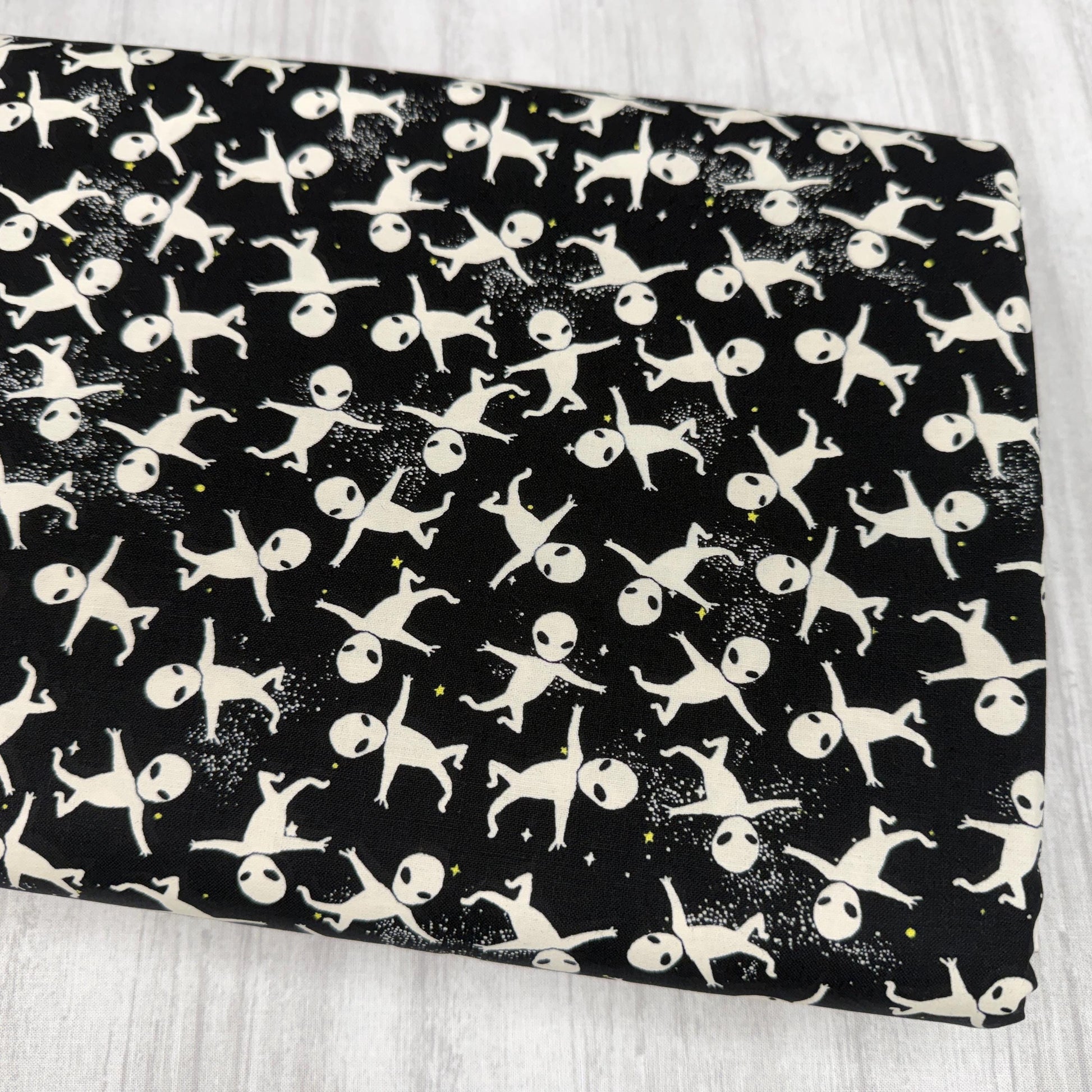 Space Alien Fabric - GLOW in the DARK - 100% Cotton - CG1164