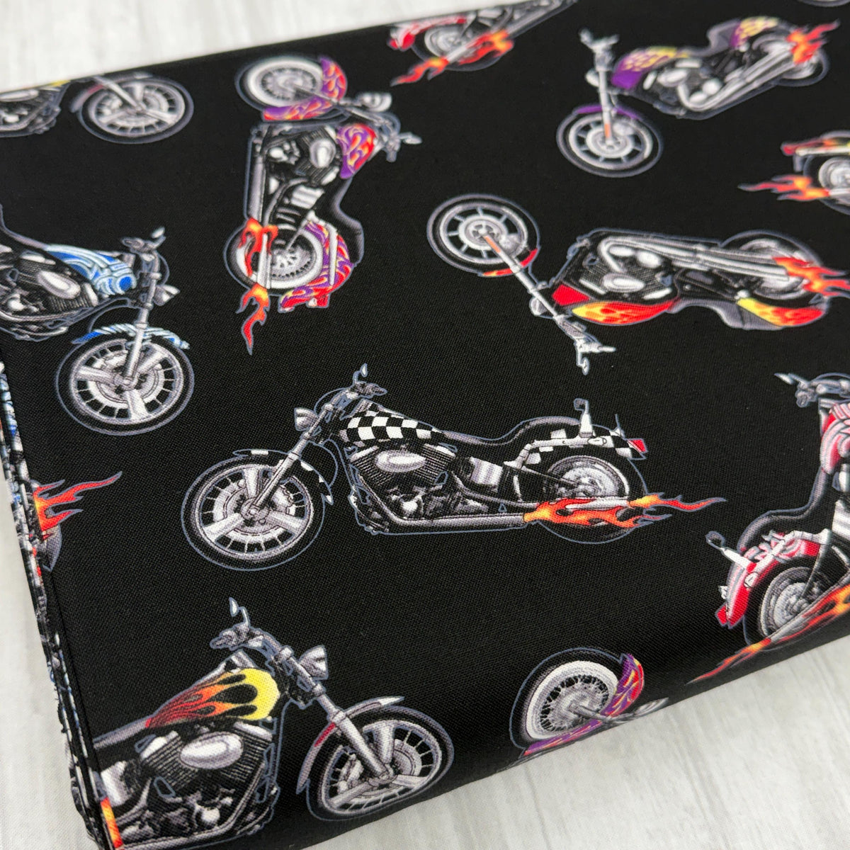 Motorcycle Fabric - Elizabeth's Studio - 100% cotton - In Motion 281 Black