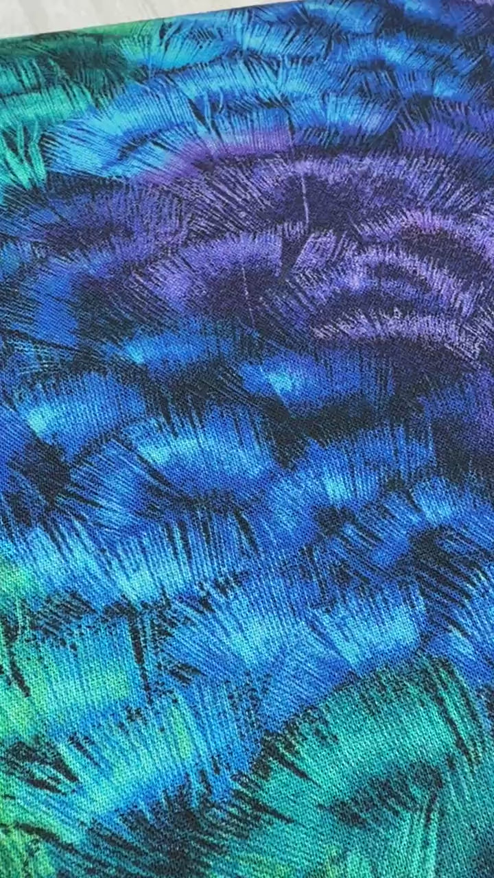 Feather fabric - 100% cotton - Timeless Treasures CD3905 - Mardi Gras