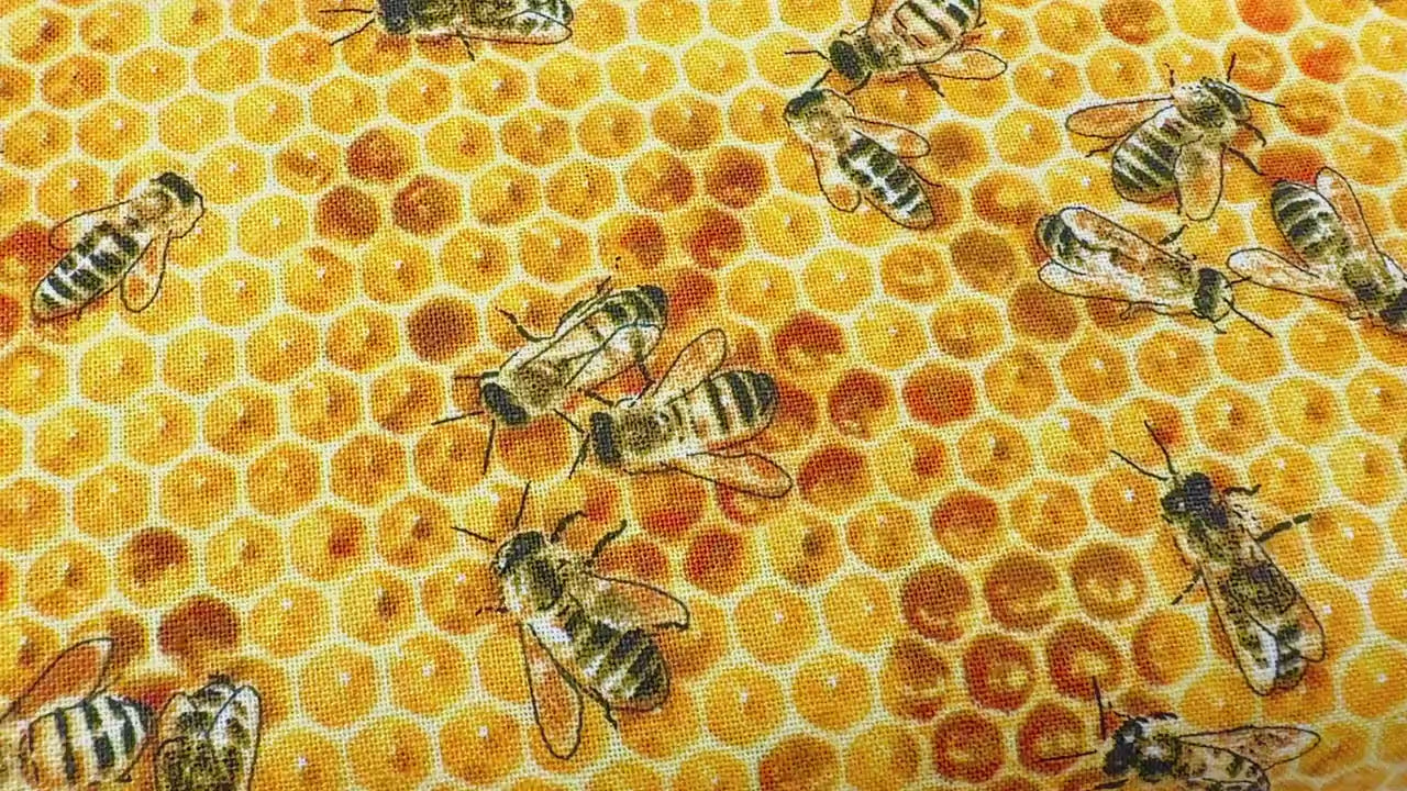 Honey Bee Fabric - Elizabeth's Studio - 100% Cotton - 510Honey
