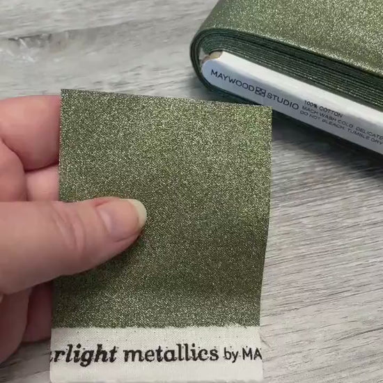 Starlight Metallics - Emerald Green - Quilting Cotton - Maywood Studio - MASM1000-G