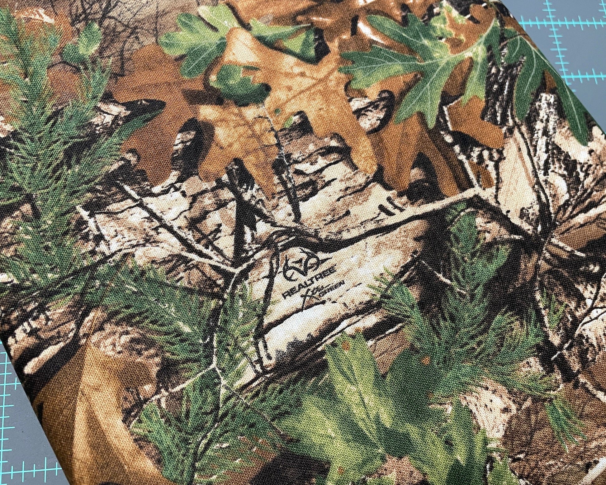 Realtree Camo - Xtra Green RT-0003-9C-1 - 100% Cotton fabric - Quilting Cotton Fabric - Cotton Camo material - Camo print - Ships NEXT DAY